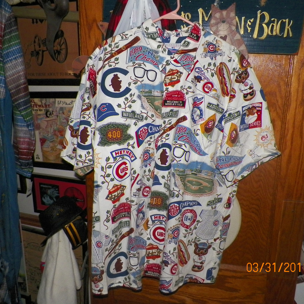 Reyn Spooner Chicago Cubs Hawaiian Button Down